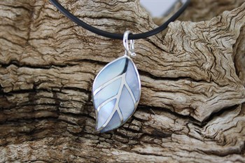 gumleaf pendant