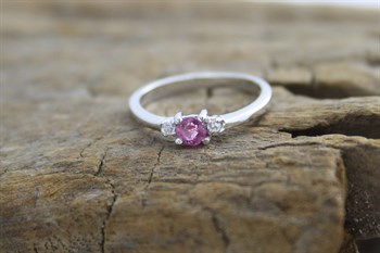 Stg Sil Ruby ring