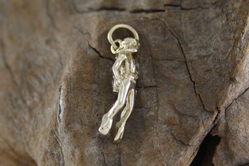 9ct yg Diver charm