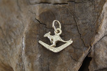 9ct yg Kangaroo/Boomrang charm