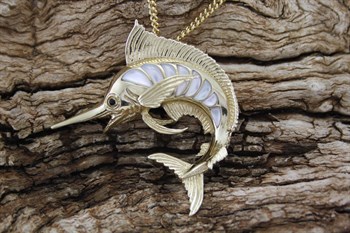 9ct yg marlin pendant