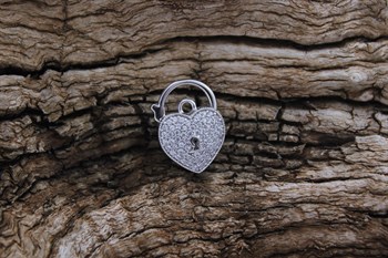 9ct wg cz heart padlock