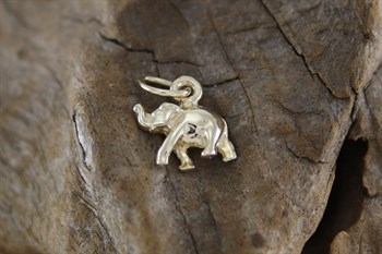 9ct yg elephant charm