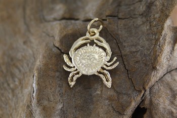 9ct yg crab charm