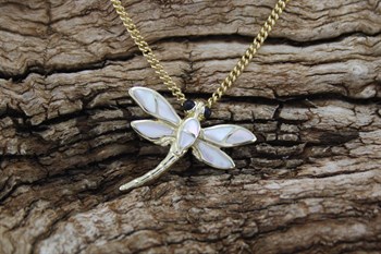 9ct yg dragonfly pendant