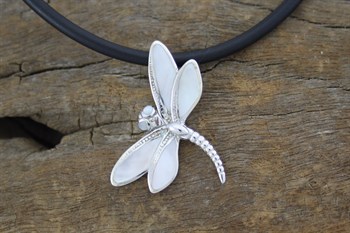 Dragonfly Pendant paua mop 