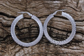 9ct WG  Hoop earrings