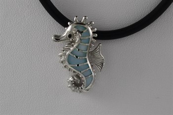 Small Seahorse Pendant