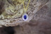 Sapphire pendant