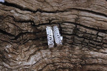 9ct WG  Hoop earrings