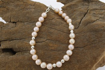 Fresh Water Pearl Bracelet