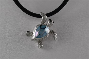 Moving Turtle Pendant