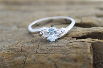 Stg Sil Blue Topaz Ring