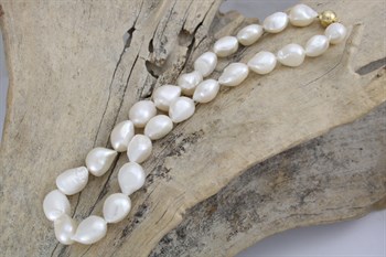 Fresh Water Pearl Necklace