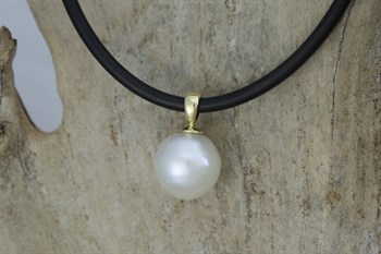 18ct YG South Sea Pearl Pendant