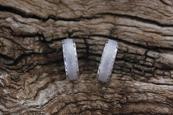 9ct WG  Hoop earrings