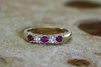 Natural Ruby & Diamond Ring