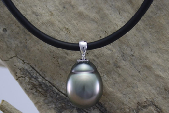  South Sea Black Pearl Pendant