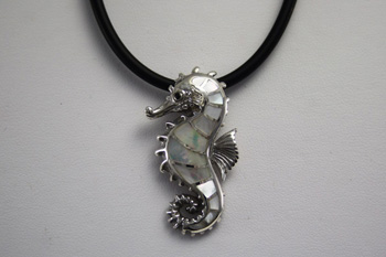 Medium Seahorse Pendant