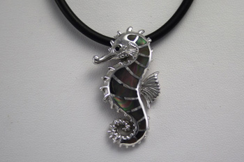 Medium Seahorse Pendant