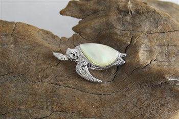 White mother of pearl turtle brooch