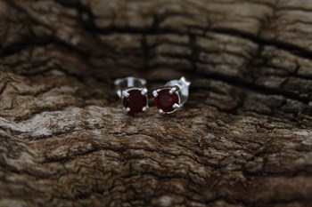 Stg Sil July birthstone studs