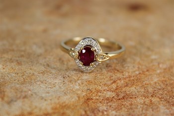 Ruby & Diamond Ring